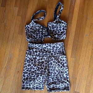 Good American Leopard Print Sports Bra - Brown & Black